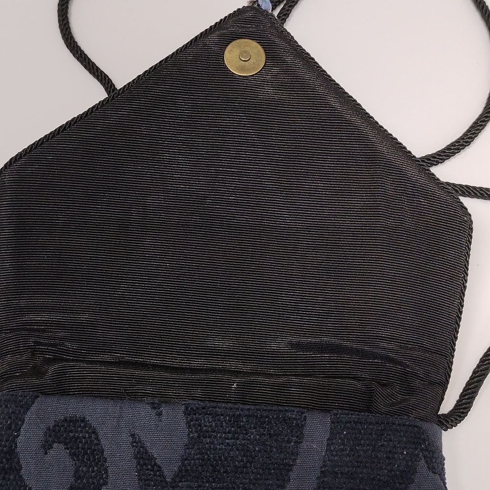 Purse - Picture 2 of 3